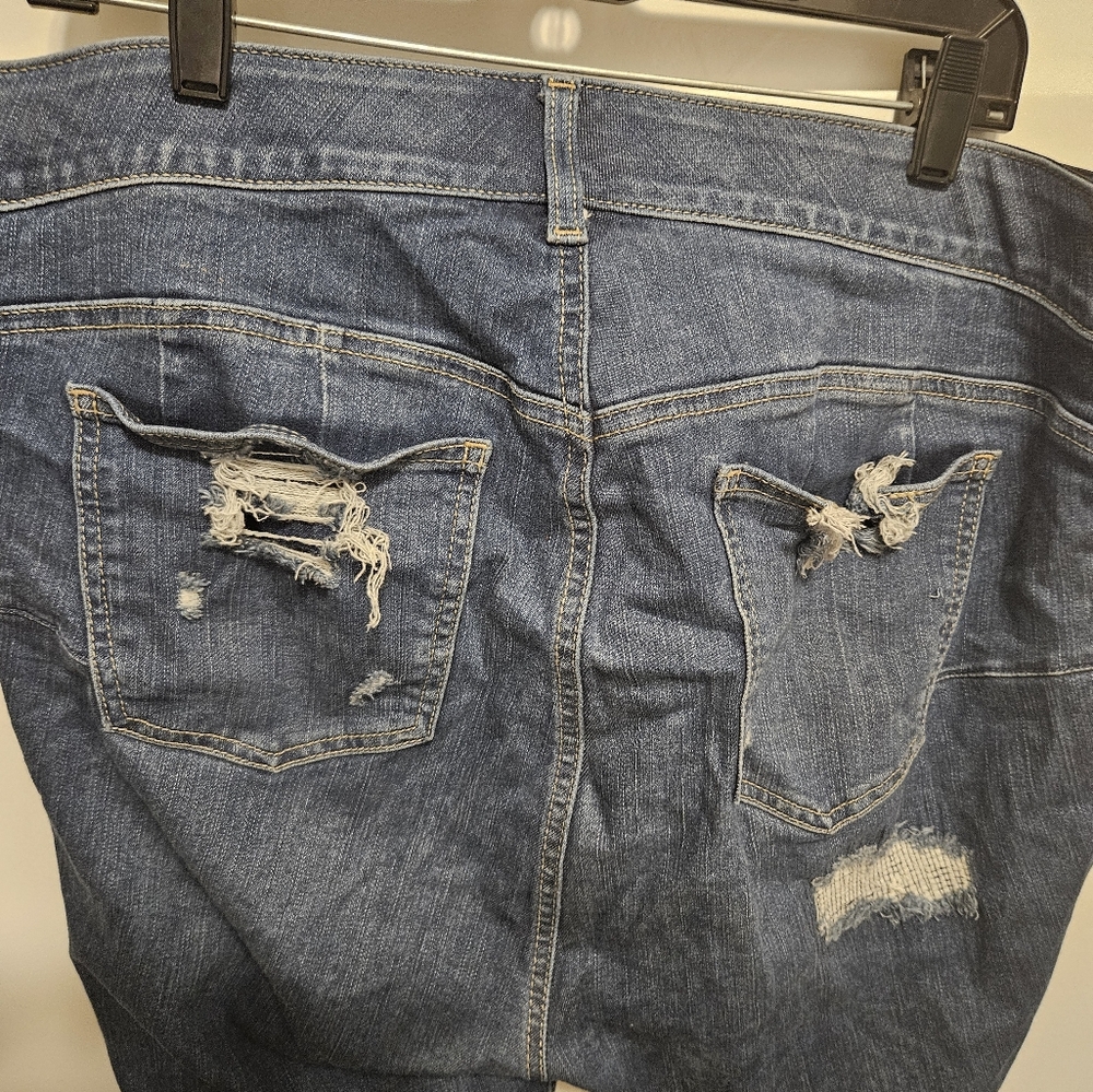 Torrid jeans - Picture 2 of 2